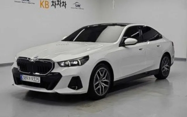 5시리즈 (G60) 520i BMW 2025/12 6,777km
